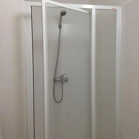 Kamenny Dum S Vyhledem Na Zamek 20km Od Prahy Apartamento