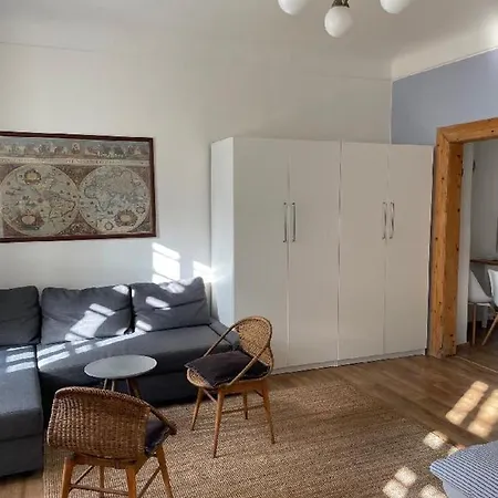 Kamenny Dum S Vyhledem Na Zamek 20km Od Prahy * Nizbor