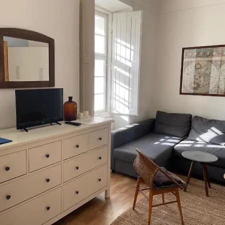 Apartamento Kamenny Dum S Vyhledem Na Zamek 20km Od Prahy *